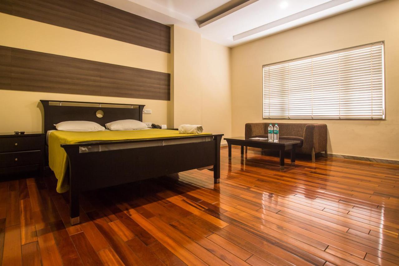 Siesta Star T. Nagar Hotel Chennai Exterior photo